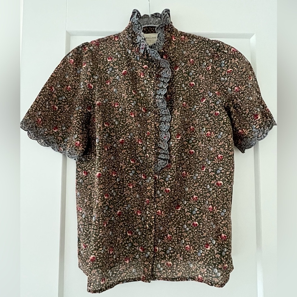 NWT Sezane Dalhia blouse in khaki mini flowers size 36.
